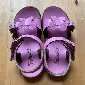 Footmates size 8 sandals